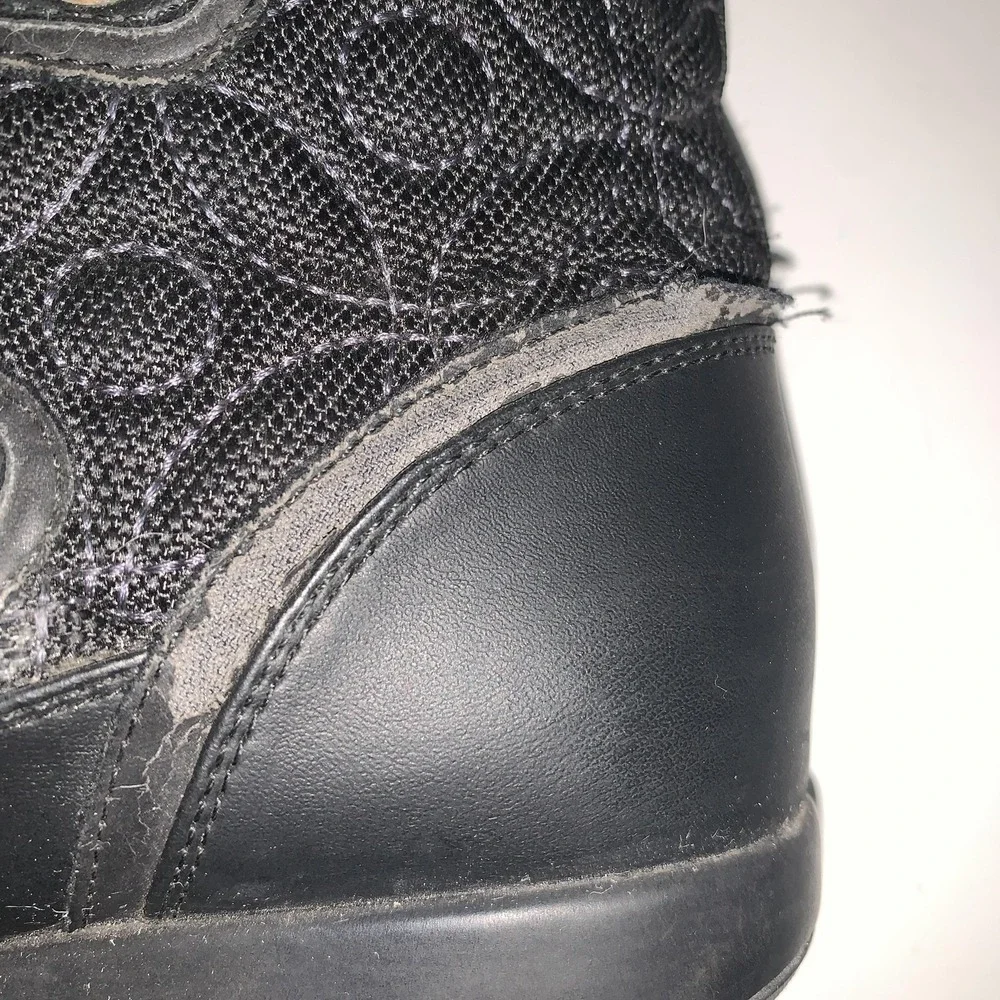 Helly Hansen Boots Womens Size 6.5 Black Quilted Faux Fur Lace Up Winter Snow